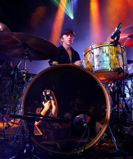 Baterista de Modest Mouse es diagnosticado con cáncer en etapa avanzada