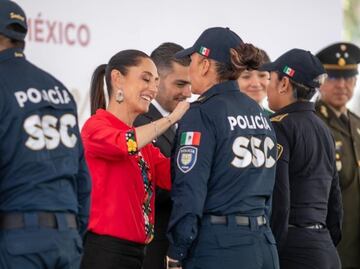 Reconocen a 134 policías de la SSC por su valor; Harfuch destaca aumento salarial para uniformados del 54%
