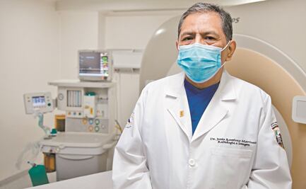 Radiólogo evaluó Covid desde el inicio de la pandemia, fue entubado, pero superó el virus