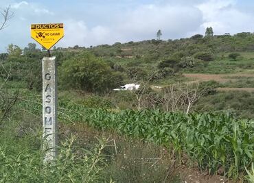 Aseguran pipa de gas conectada a toma de empresa en Hidalgo