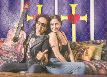 "Mi hija canta mucho mejor que yo": Alex Lora