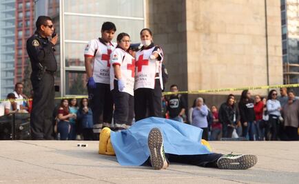 Procuraduría investiga muerte de hombre al caer de Monumento a la Revolución