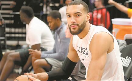 Basquetbolista de la NBA con Covid-19 no ha recuperado el olfato 