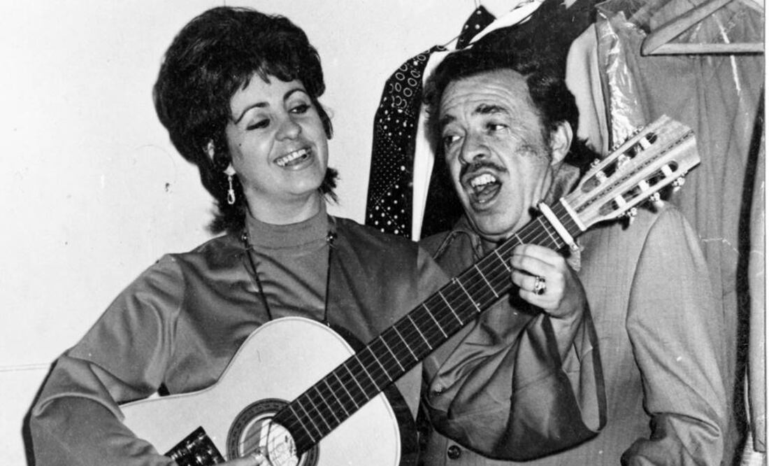 La flor en la tumba de Germán Valdés "Tin Tan" encierra una historia de amor con Rosalía Julián