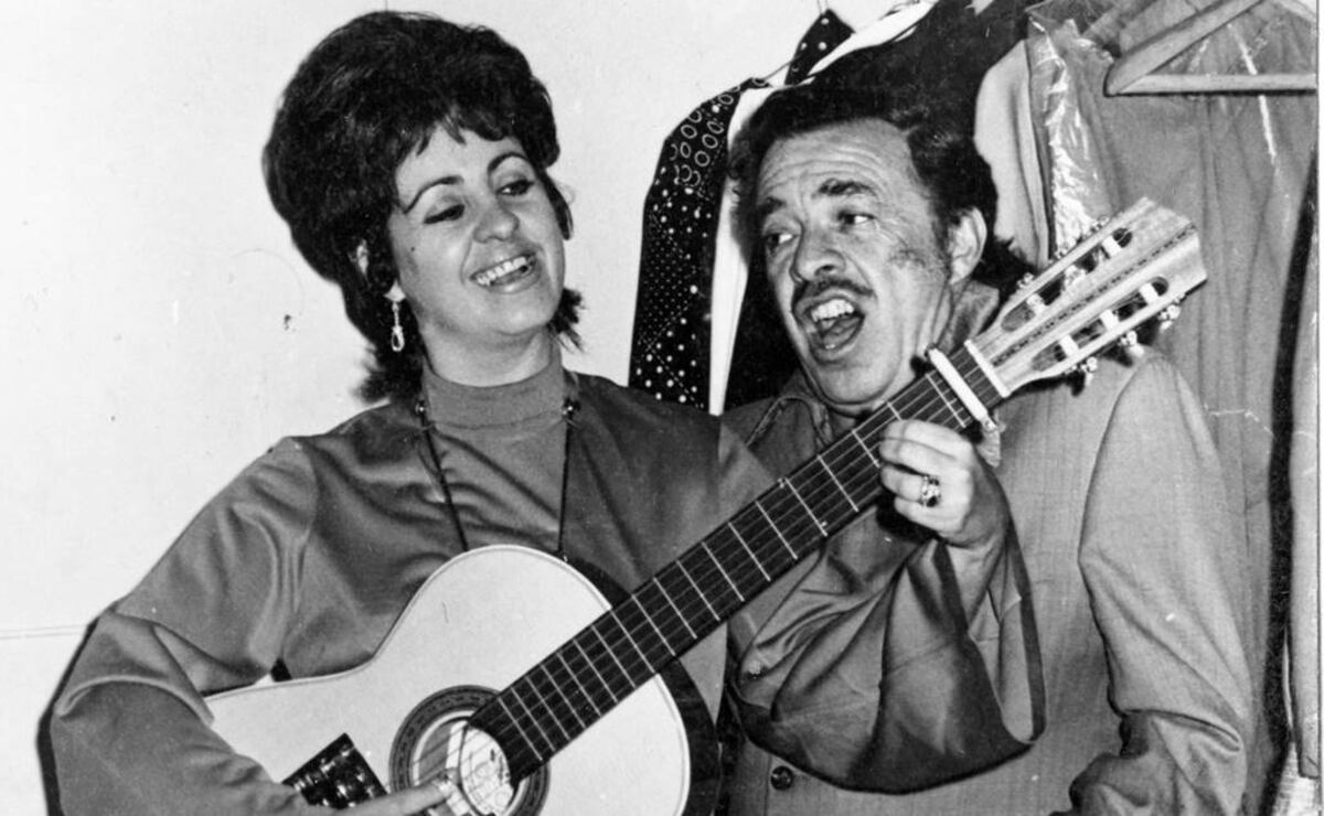 La flor en la tumba de Germán Valdés "Tin Tan" encierra una historia de amor con Rosalía Julián