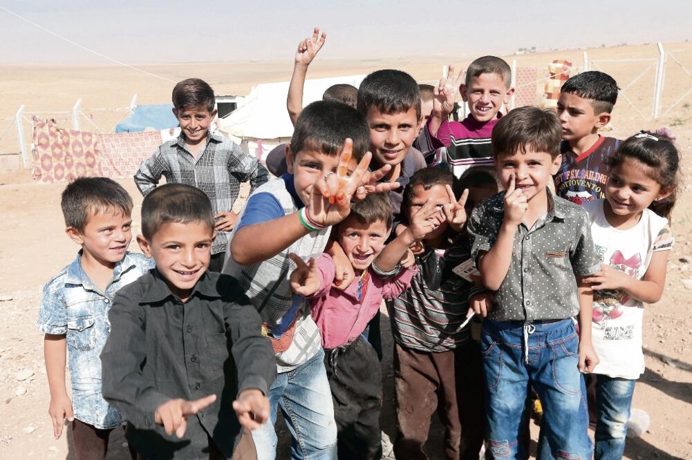 Fuera del foco rojo. Niños que fueron evacuados de Mosul, previo a la gran batalla contra el Estado Islámico, en un campamento de refugiados en la localidad de Duhok. (FOTO: ARCHIVO)