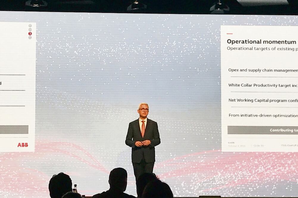 Claudio Facchin, presidente de la división de Power Grids de ABB, durante la conferencia que ofreció sobre la estrategia global de negocios del grupo (TLÁLOC PUGA. EL UNIVERSAL)