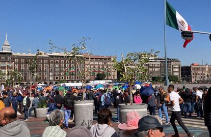 Manifestantes amagan con plantón de 100 horas en el Zócalo de la CDMX