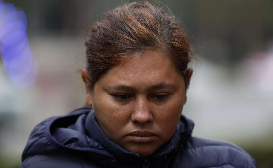 Mayra Alejandra Buenrostro, madre de Pablito, el niño jornalero que murió al explotarle una mina terrestre mientras laboraba en una huerta de limón en Buenavista Tomatlán, Michoacán. Foto: Diego Simón/EL UNIVERSAL