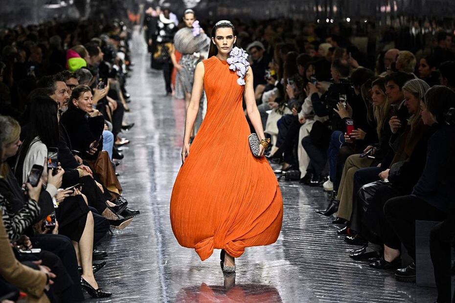 Volúmes equilibrados y colores llamativos están presentes. Foto: AFP