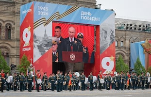 Moscú celebra el Día de la Victoria con desfile reducido en la Plaza Roja; se unen tropas norcoreanas