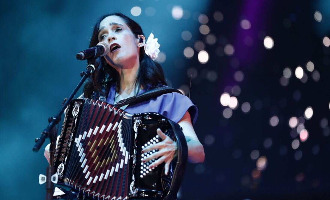 Julieta Venegas se presentará este sábado 16 de marzo en la explanada del Zócalo capitalino. Foto: Alejandro Acosta/ EL UNIVERSAL