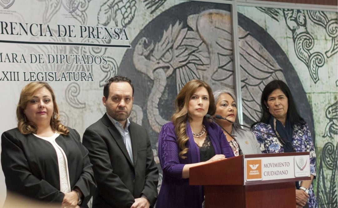 La diputada estuvo acompañada por algunos de los integrantes de la bancada de MC en San Lázaro. /Tomada de Twitter