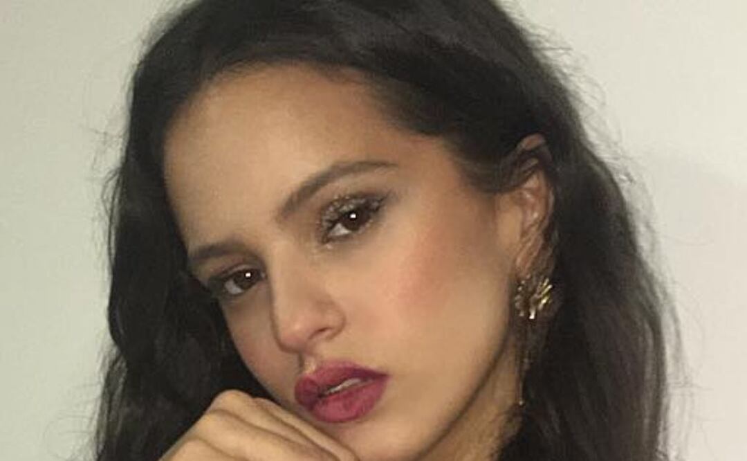 La Rosalía y su calzado tendencia. Fuente: Instagram @ rosalia.vt