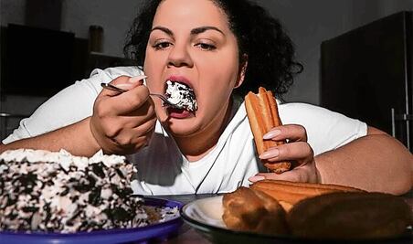 “Atracones nocturnos, ligados a la depresión”: Diana Guízar Sánchez