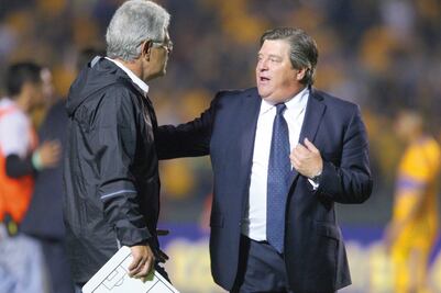 El Piojo defiende a sus jugadores