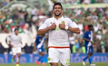 'El Tri' crashes Guatemala 3-0