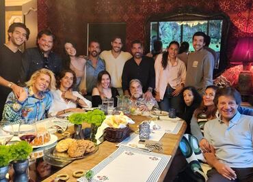 Frida Sofía, hija de Alejandra Guzmán, está en México y en familia, pero no con las Pinal