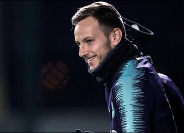 Gol de Rakitic, el mejor de fase de grupos en Champions