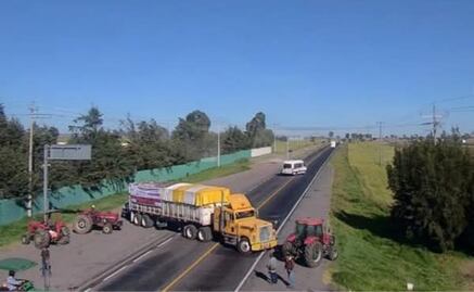 Continúan bloqueos de agricultores en varios estados del país; exigen aumento en precio de la tonelada de maíz blanco