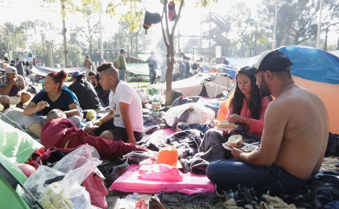 Integrantes de la caravana migrante. Foto: Luis Cortés/EL UNIVERSAL