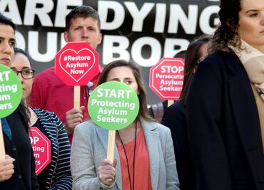 Critican en EU programa "Quédate en México"; acusan tortura y asesinatos