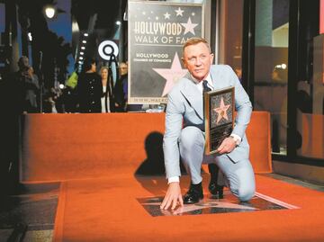 Daniel Craig devela su estrella en Hollywood