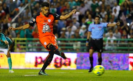 Suspendido un juego por engañar al árbitro en la Liga MX