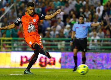 Suspendido un juego por engañar al árbitro en la Liga MX