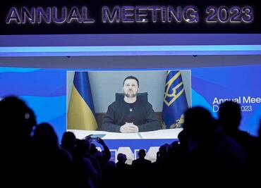 Volodimir Zelensky pide en Davos acelerar transferencia de armas a Ucrania