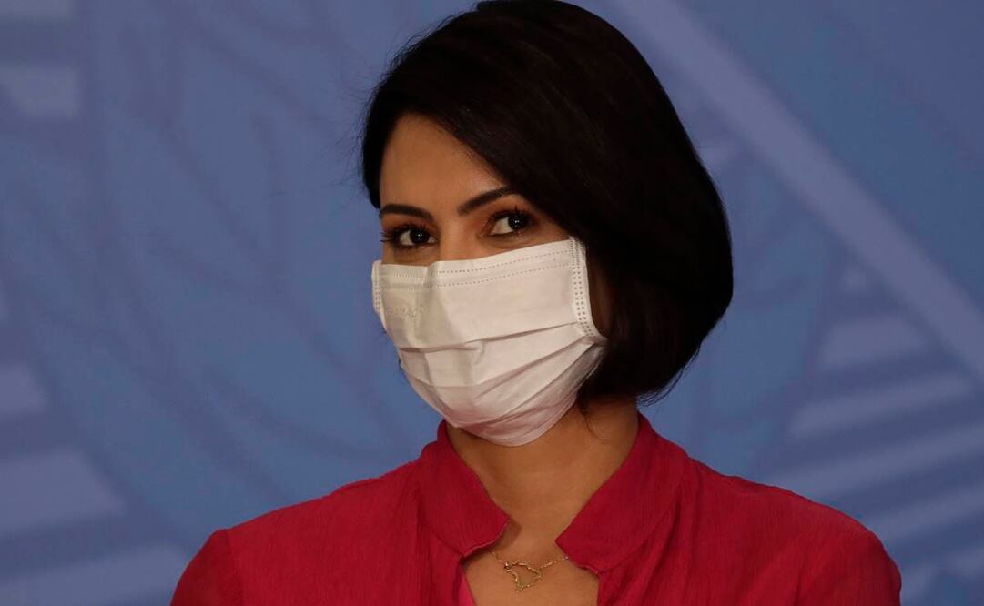 Michelle de Paula Firmo, de 38 años, dio positivo a Covid-19 (Foto: AP)