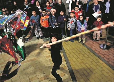 EU vive posadas con piñatas sin dulces por Covid