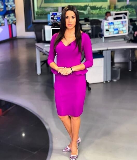 El impecable total look purple de Paola Rojas que amamos