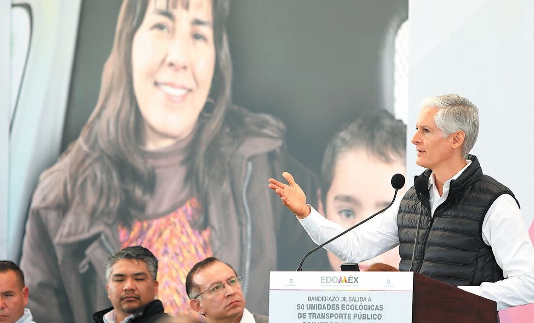 Alfredo del Mazo dijo que es indispensable fortalecer la seguridad de los pasajeros a través de operativos con perspectiva de género que alienten la denuncia, entre otras medidas. ESPECIAL