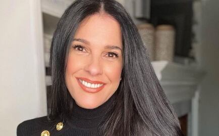 Martha Debayle deslumbra con crop top a sus 54 años