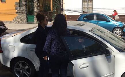 Acuden a empresa de avión siniestrado familiares de uno de los tripulantes