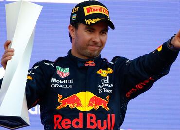 Checo Pérez sube al tercer lugar en el campeonato de la Fórmula 1