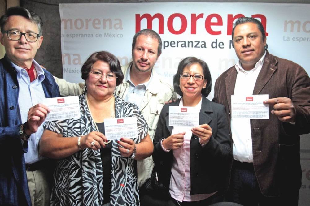 Diputados electos de Morena advirtieron al PRD que pueden hacer todas las coaliciones que quieran pero seguimos firmes en defender la voluntad popular y los intereses de los habitantes (ADRIÁN HERNÁNDEZ. EL UNIVERSAL)