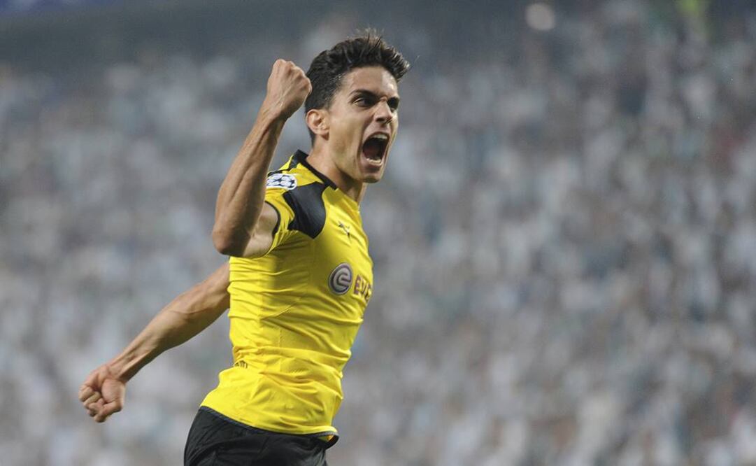 Marc Bartra ya cuenta los días para regresar a entrenar con el Borussia. AP