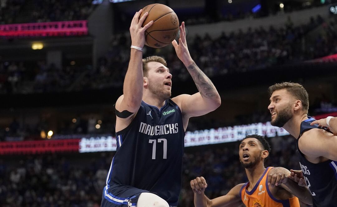 Luka Doncic lideró a los texanos en puntos (26) y asistencias (11) - FOTO: AP