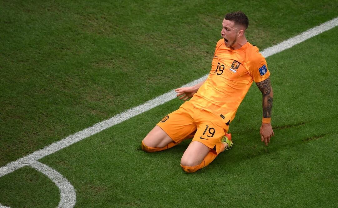 Wout Weghorst festeja el gol con el que le empataron el partido a Argentina / Foto: AFP