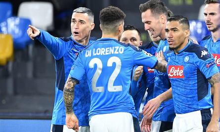 Napoli rompe mala racha y pasa a octavos de la Champions League