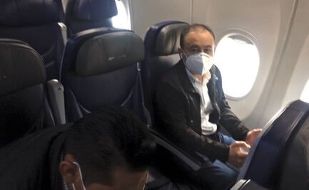 Acompaña Alfonso Durazo a AMLO en vuelo rumbo a Sonora