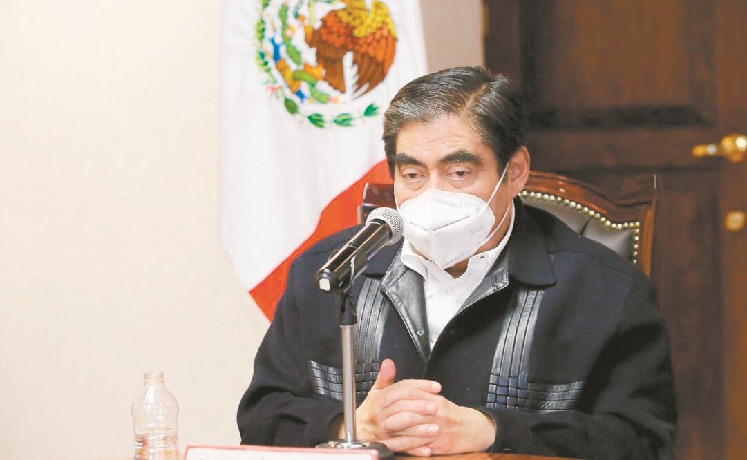 Miguel Barbosa rechazó aceptar la determinación de la Federación de pasar a color naranja en el semáforo epidemiológico en Puebla. Foto: ESPECIAL