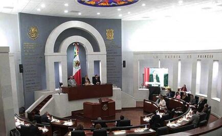 Ex funcionarios de San Luis Potosí devuelven su iPhone