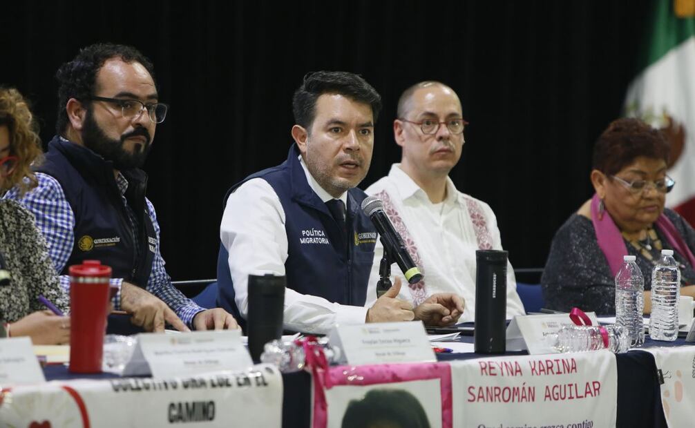 Mesa de diálogo con madres buscadoras en Expo Reforma. Foto: Darío Luna/ EL UNIVERSAL