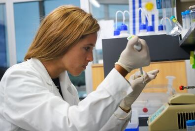 8M: la contribución de la mujer en la ciencia, una historia ensombrecida por sesgos de género