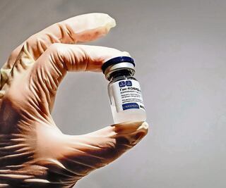 Apura Ebrard ante la Cofepris aprobación de nueva vacuna rusa