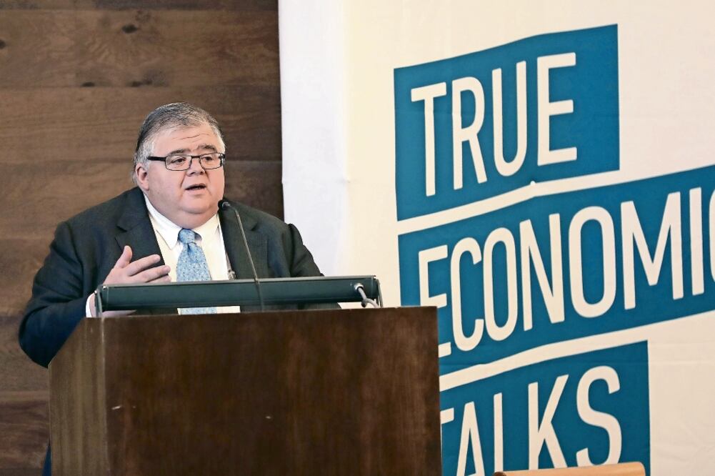Durante el foro True Economic Talks, Agustín Carstens, gobernador del Banxo de México, destacó que la institución buscará dar certidumbre en 2018, puesto que el organismo trasciende periodos presidenciales. FOTO: JUAN CARLOS REYES. EL UNIVERSAL