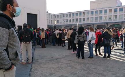 Trabajadores del ayuntamiento de Toluca toman todos los edificios públicos por falta de pagos